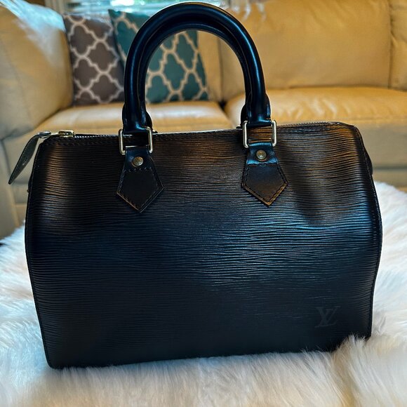 💎✨Authentic✨ Louis Vuitton Black Epi Leather Speedy 30 Satchel Bag - Picture 5 of 16